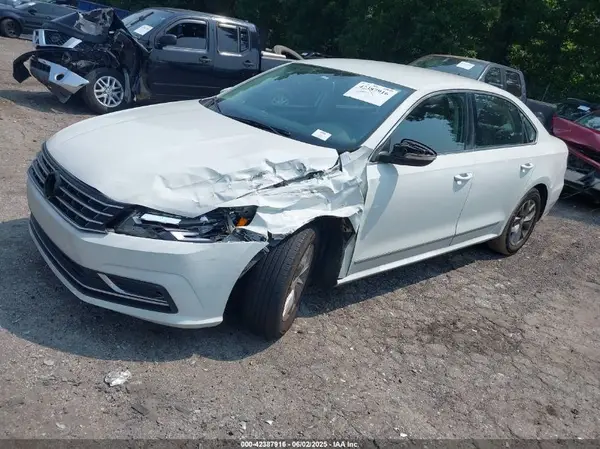 1VWAT7A37GC052759 2016 VOLKSWAGEN PASSAT - Image 2