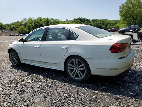 1VWAT7A37GC057489 2016 VOLKSWAGEN PASSAT - Image 2