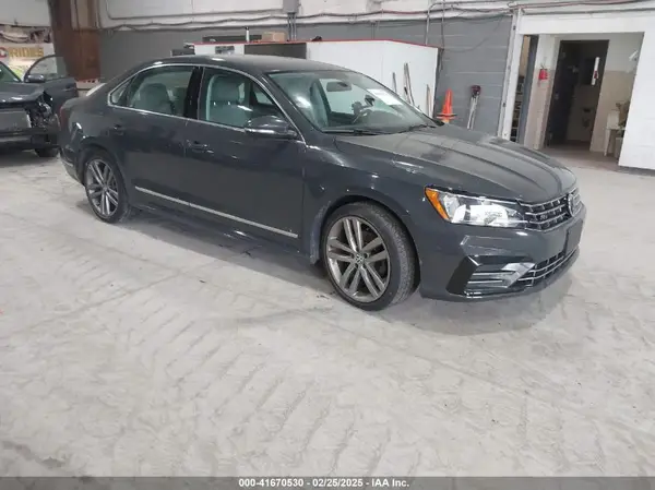 1VWAT7A37GC060263 2016 VOLKSWAGEN PASSAT - Image 1