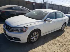 1VWAT7A37GC061459 2016 VOLKSWAGEN PASSAT