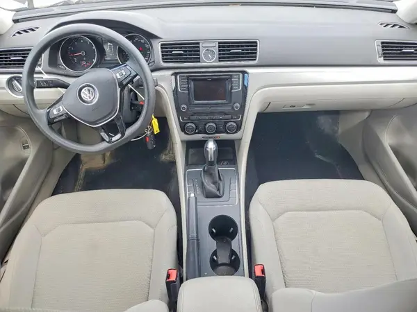 1VWAT7A37GC065575 2016 VOLKSWAGEN PASSAT - Image 8
