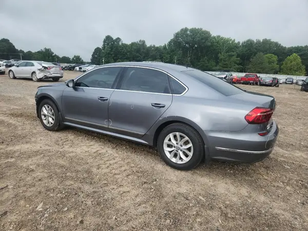 1VWAT7A37HC006804 2017 VOLKSWAGEN PASSAT - Image 2
