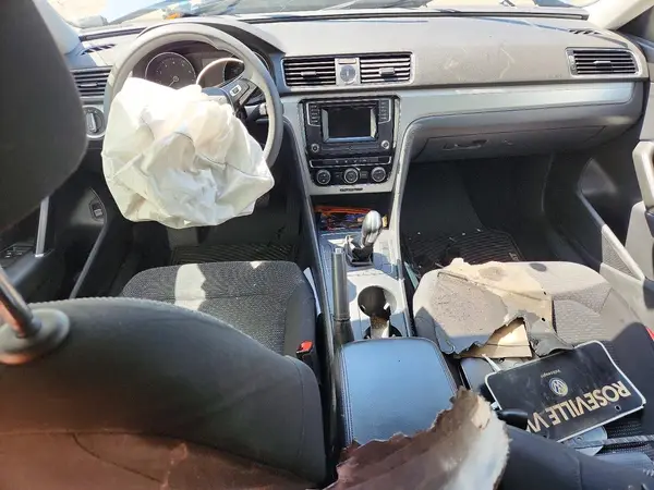 1VWAT7A37HC008973 2017 VOLKSWAGEN PASSAT - Image 8