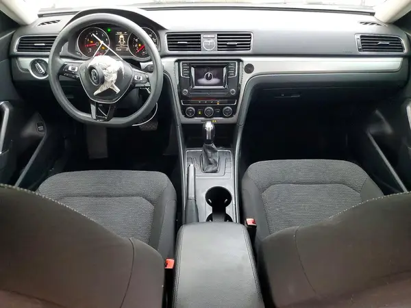 1VWAT7A37HC012005 2017 VOLKSWAGEN PASSAT - Image 8