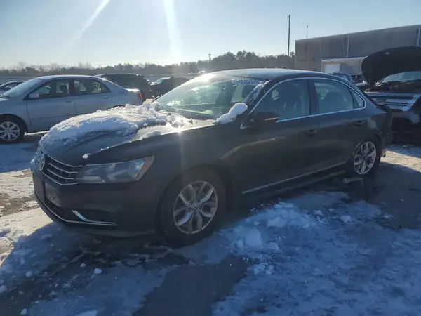 1VWAT7A37HC030018 2017 VOLKSWAGEN PASSAT - Image 1