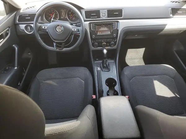 1VWAT7A37HC031489 2017 VOLKSWAGEN PASSAT - Image 8