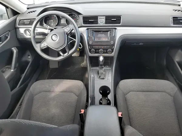 1VWAT7A37HC039317 2017 VOLKSWAGEN PASSAT - Image 8