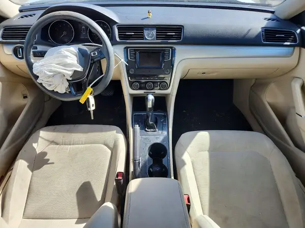 1VWAT7A37HC051936 2017 VOLKSWAGEN PASSAT - Image 8