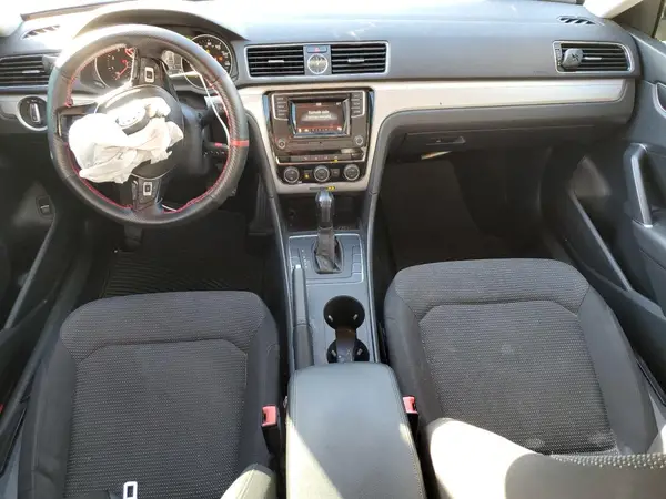 1VWAT7A37HC054156 2017 VOLKSWAGEN PASSAT - Image 8