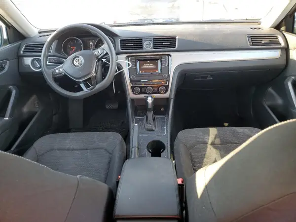 1VWAT7A37HC054237 2017 VOLKSWAGEN PASSAT - Image 8
