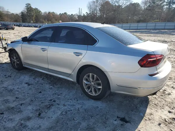 1VWAT7A37HC079252 2017 VOLKSWAGEN PASSAT - Image 2