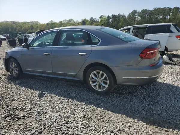 1VWAT7A37HC085178 2017 VOLKSWAGEN PASSAT - Image 2