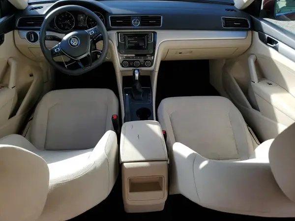 1VWAT7A37HC085844 2017 VOLKSWAGEN PASSAT - Image 8