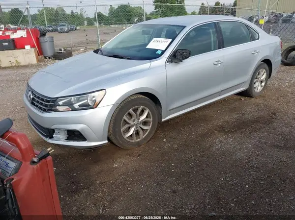 1VWAT7A38GC009371 2016 VOLKSWAGEN PASSAT - Image 2