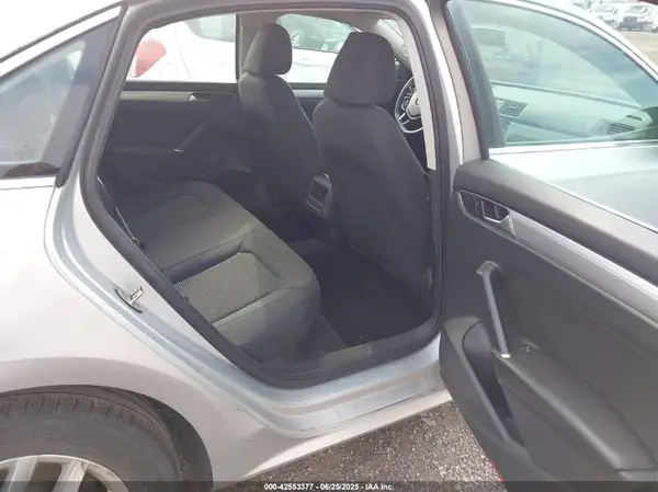 1VWAT7A38GC009371 2016 VOLKSWAGEN PASSAT - Image 8