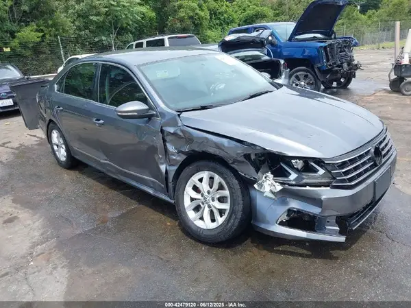 1VWAT7A38GC013596 2016 VOLKSWAGEN PASSAT - Image 1