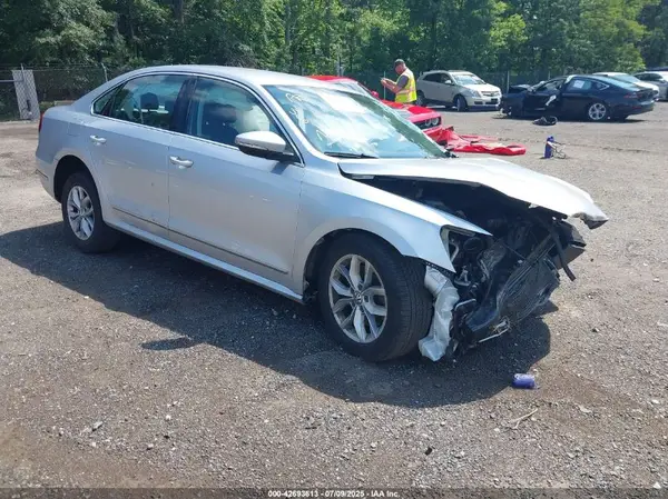 1VWAT7A38GC029314 2016 VOLKSWAGEN PASSAT - Image 1