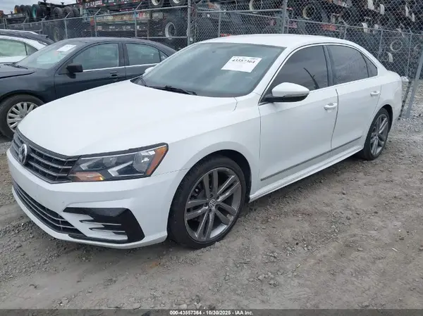 1VWAT7A38GC032245 2016 VOLKSWAGEN PASSAT - Image 2