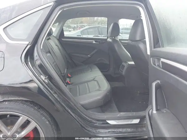 1VWAT7A38GC033931 2016 VOLKSWAGEN PASSAT - Image 8