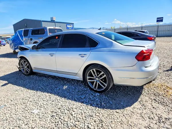 1VWAT7A38GC037588 2016 VOLKSWAGEN PASSAT - Image 2