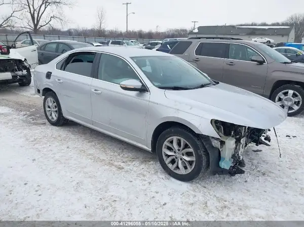 1VWAT7A38GC038658 2016 VOLKSWAGEN PASSAT - Image 1