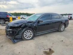 1VWAT7A38GC043763 2016 VOLKSWAGEN PASSAT