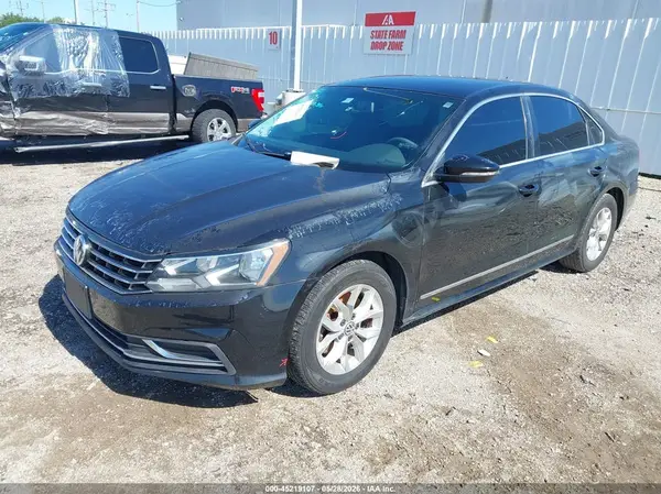 1VWAT7A38GC050471 2016 VOLKSWAGEN PASSAT - Image 2