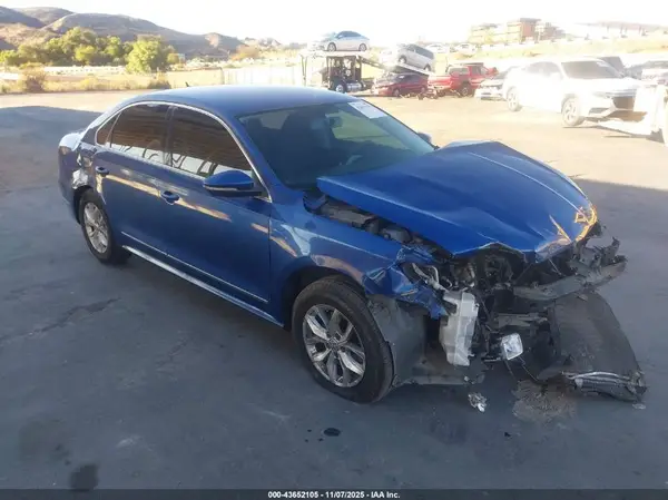 1VWAT7A38GC051460 2016 VOLKSWAGEN PASSAT - Image 1