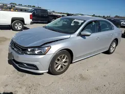1VWAT7A38GC053502 2016 VOLKSWAGEN PASSAT