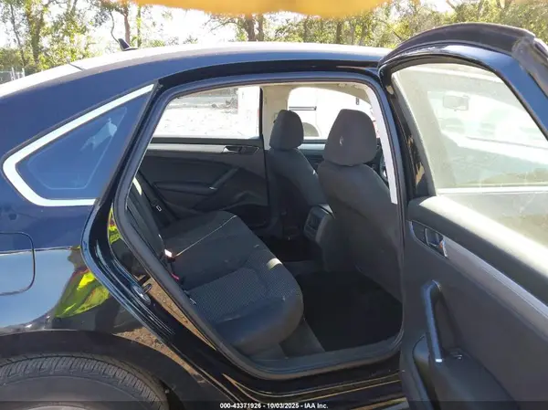 1VWAT7A38GC057954 2016 VOLKSWAGEN PASSAT - Image 8