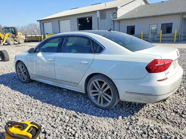 1VWAT7A38GC063852 2016 VOLKSWAGEN PASSAT - Image 2