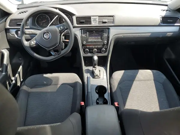 1VWAT7A38HC006343 2017 VOLKSWAGEN PASSAT - Image 8