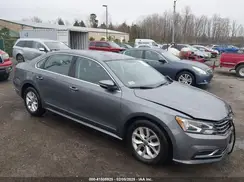 1VWAT7A38HC025121 2017 VOLKSWAGEN PASSAT