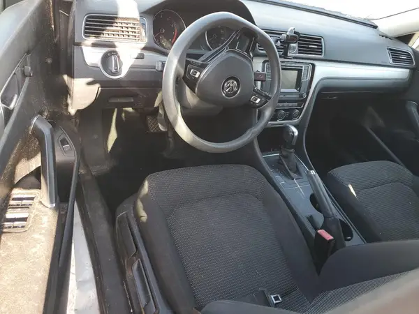 1VWAT7A38HC031338 2017 VOLKSWAGEN PASSAT - Image 8