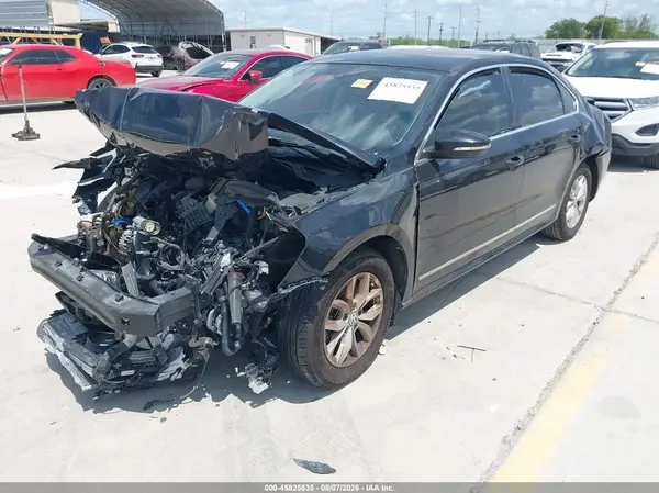 1VWAT7A38HC031727 2017 VOLKSWAGEN PASSAT - Image 2