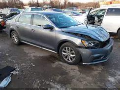 1VWAT7A38HC040654 2017 VOLKSWAGEN PASSAT