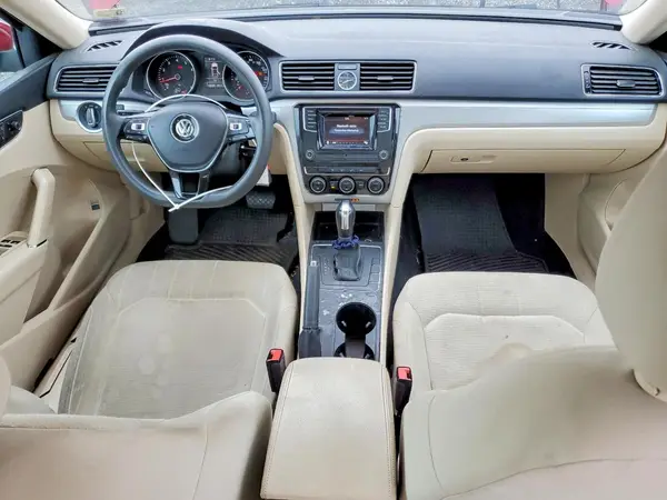 1VWAT7A38HC042744 2017 VOLKSWAGEN PASSAT - Image 8