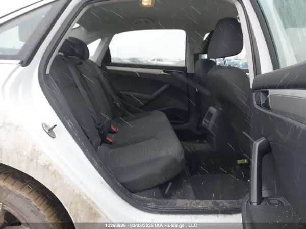 1VWAT7A38HC044879 2017 VOLKSWAGEN PASSAT - Image 8