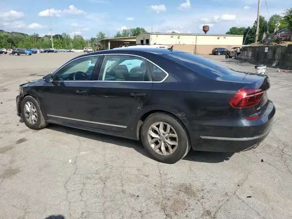 1VWAT7A38HC046955 2017 VOLKSWAGEN PASSAT - Image 2
