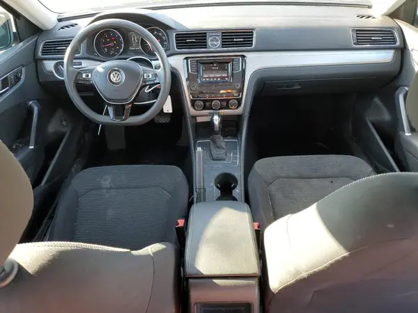 1VWAT7A38HC047118 2017 VOLKSWAGEN PASSAT - Image 8