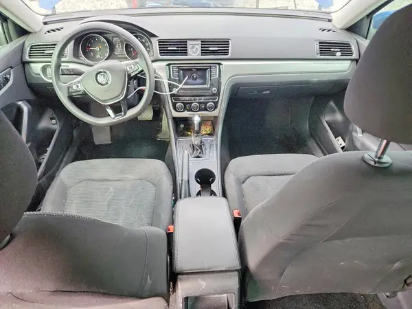 1VWAT7A38HC058328 2017 VOLKSWAGEN PASSAT - Image 8