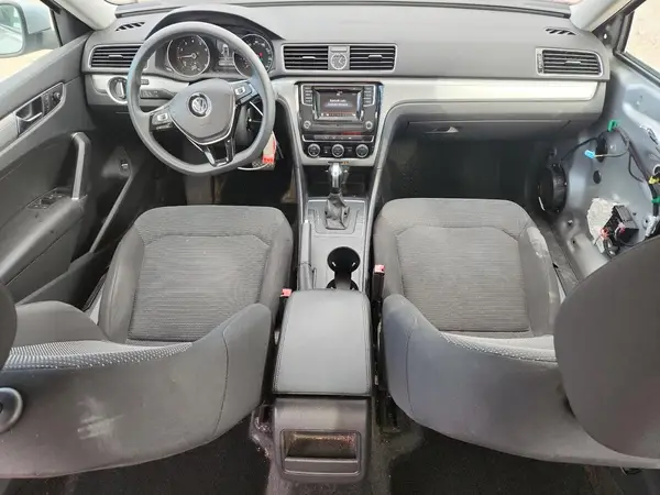 1VWAT7A38HC083360 2017 VOLKSWAGEN PASSAT - Image 8