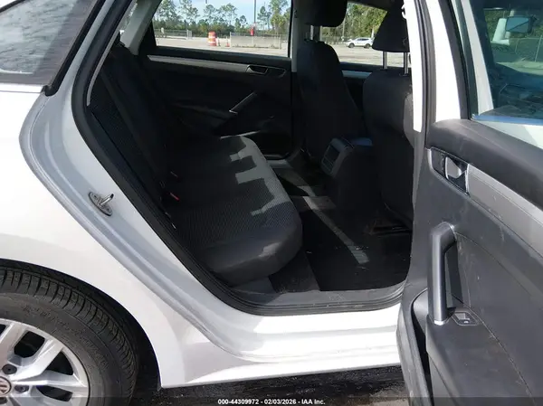 1VWAT7A39GC010223 2016 VOLKSWAGEN PASSAT - Image 8