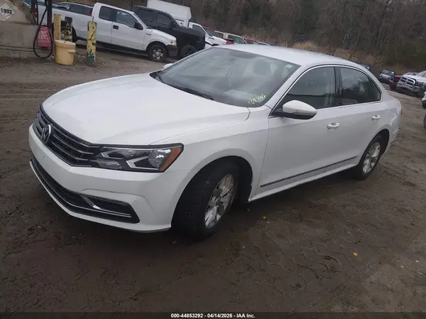 1VWAT7A39GC010920 2016 VOLKSWAGEN PASSAT - Image 2