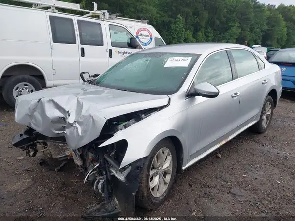 1VWAT7A39GC020010 2016 VOLKSWAGEN PASSAT - Image 2