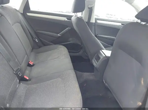 1VWAT7A39GC020010 2016 VOLKSWAGEN PASSAT - Image 8