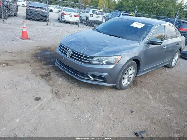 1VWAT7A39GC023084 2016 VOLKSWAGEN PASSAT - Image 2