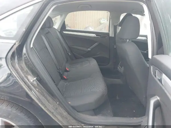 1VWAT7A39GC028396 2016 VOLKSWAGEN PASSAT - Image 8