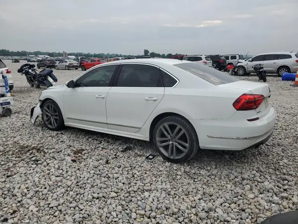 1VWAT7A39GC032688 2016 VOLKSWAGEN PASSAT - Image 2