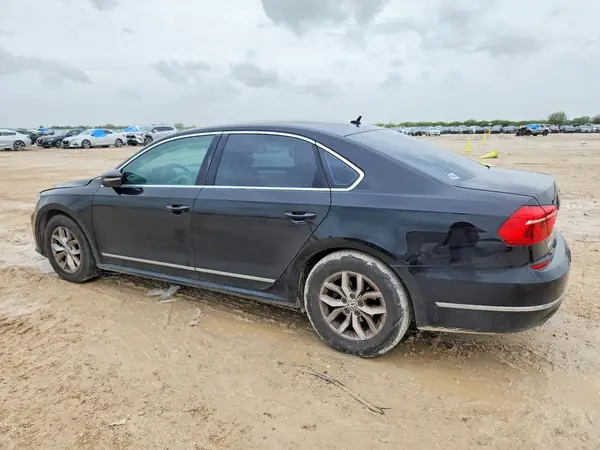 1VWAT7A39GC033470 2016 VOLKSWAGEN PASSAT - Image 2